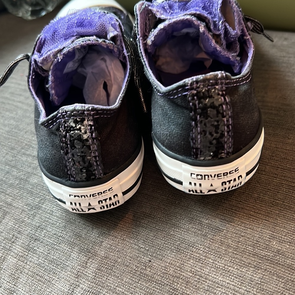 Converse - Picture 3 of 7